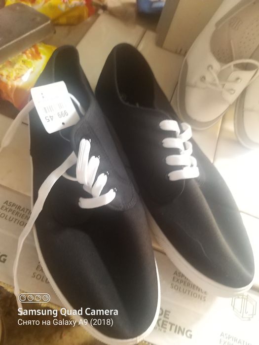 Продам обувь новая.размер 39,45,45