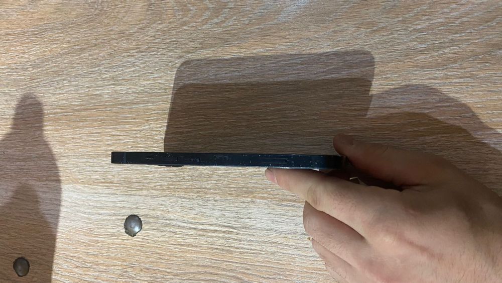 Айфон 13    Черный 128GB