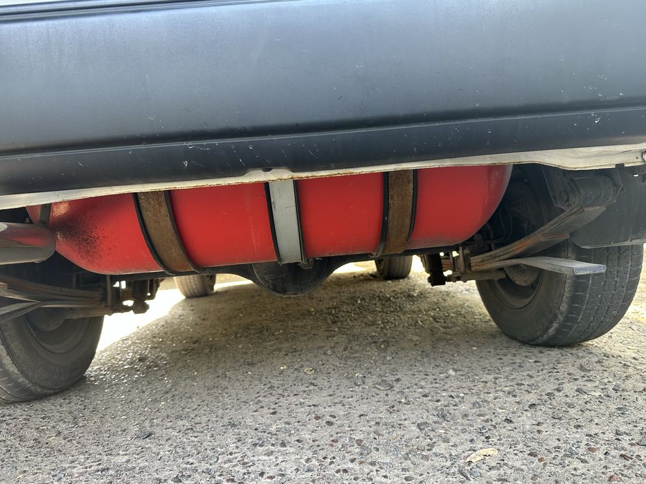 Газ сотилади дамасда 65 тали