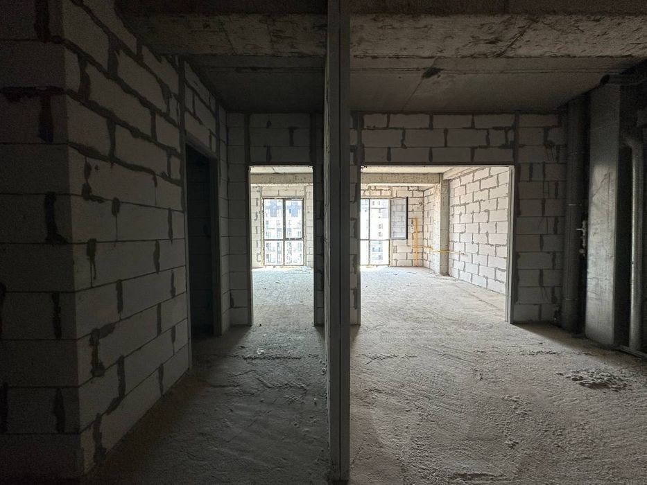 Mavera Town Продается 3 комнатная квартира коробка 8-роддом
