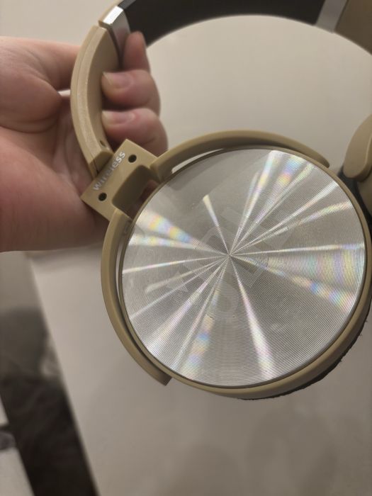 Слушалки JBL wireless  бежави / кафеникави