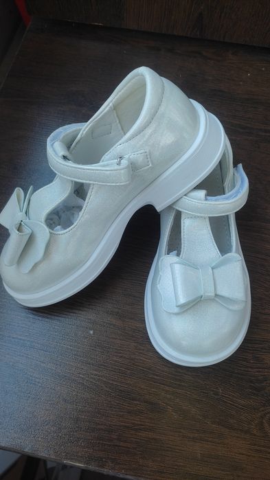 Пролам детские туфельки.