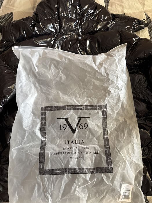 Яке 19V69 Italia by versace