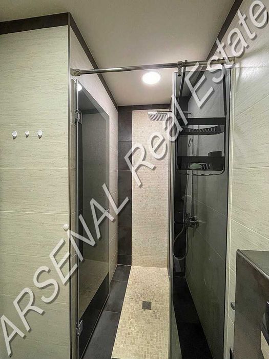 Дава се под наем Тристаен апартамент в София, Център - 95 кв.м за 780 € - Снимка #7