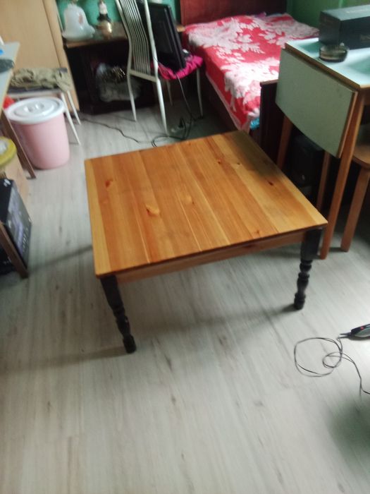 Столик обеденный дерево