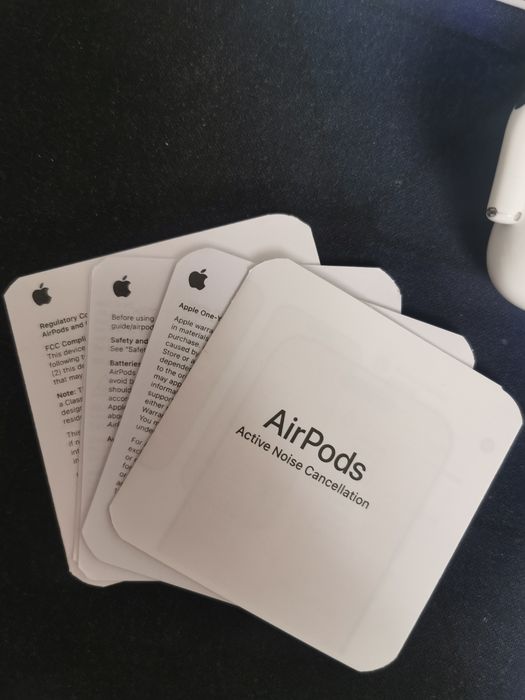 AirPods 4  (ANC)