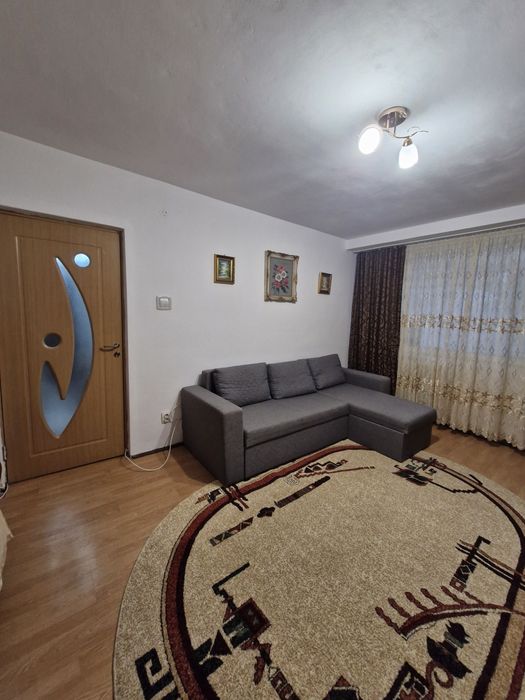 Închiriere apartament 2 camere semidecomandat – Etaj 1
