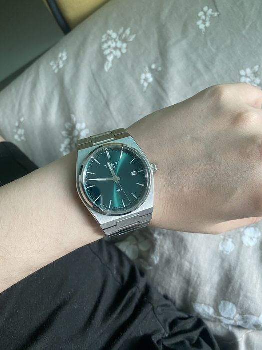 Продам часы Tissot