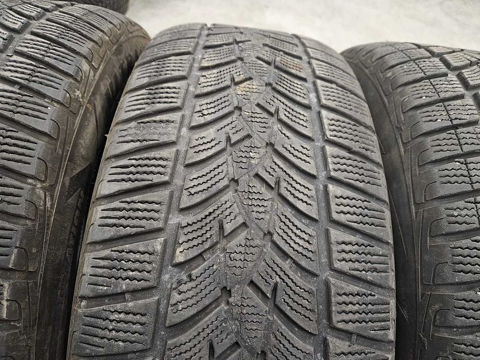 4 Anvelope IARNA 235.55.19 'Goodyear' ; stare buna