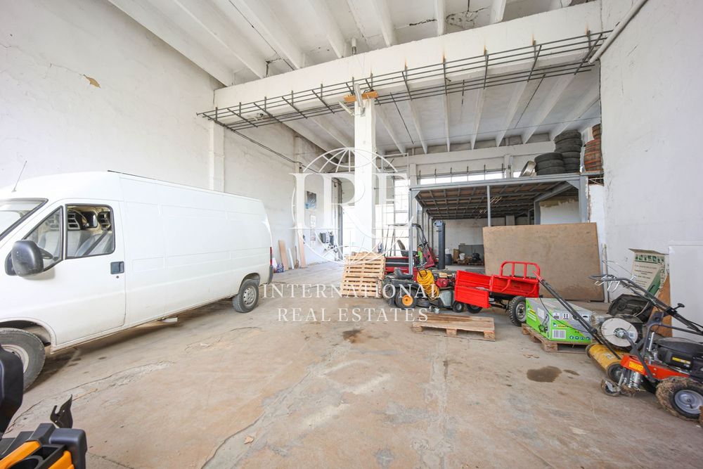 Склад в Добрич-Промишлена зона - Север площ 365 цена 184000