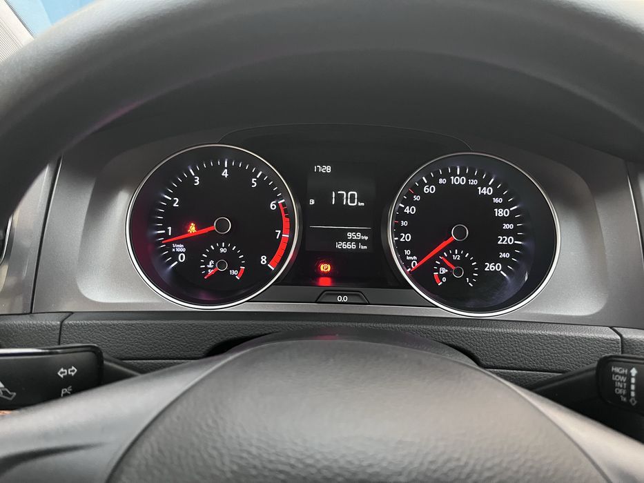 VOLKSWAGEN Golf 2013 — imagine 5