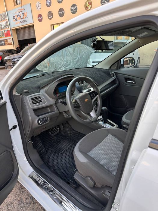 Chevrolet Cobalt 2023 — 3