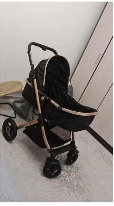 Коляска 3 в 1 в отличном состоянии