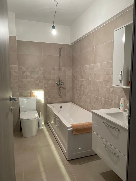 Vând apartament Bucium Visani