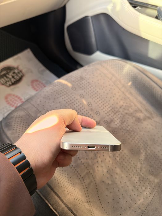 Sotiladi iphone 15pro 256tali silver