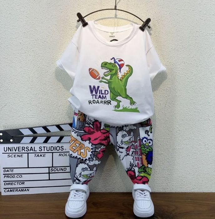 Продам детскую футболка