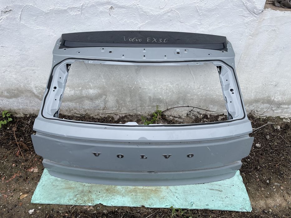 Заден капак багажник да Volvo EX30 Волво ЕХ30  2024г-