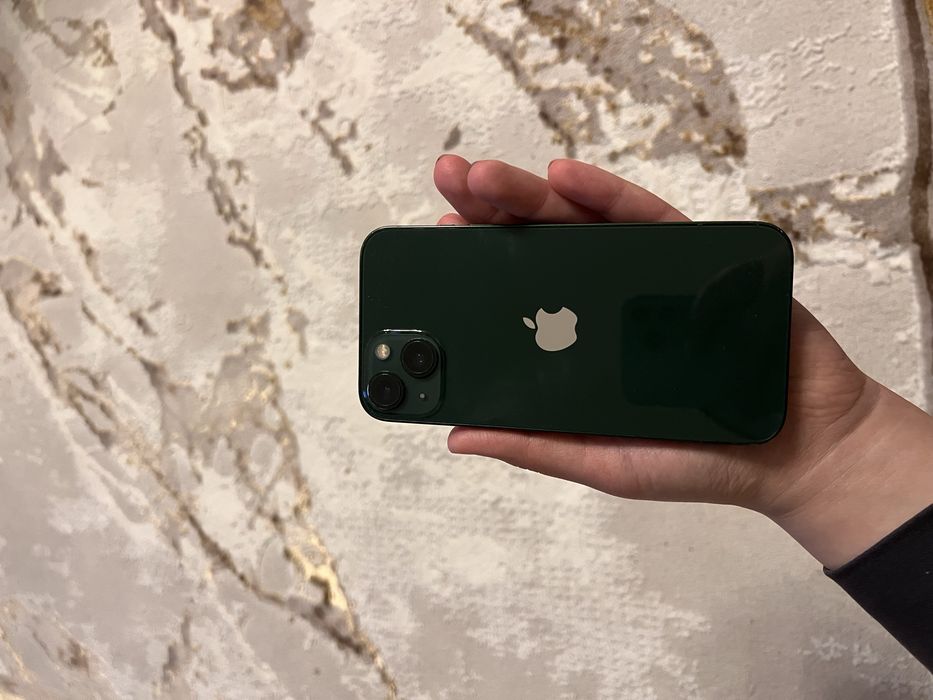 Айфон 13 в хорошем состоянии