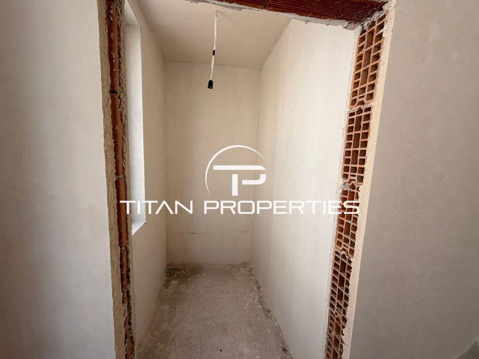 Продава се Тристаен апартамент в Бургас, Меден рудник - зона В - 100 кв.м за 500 €/кв.м - Снимка #6