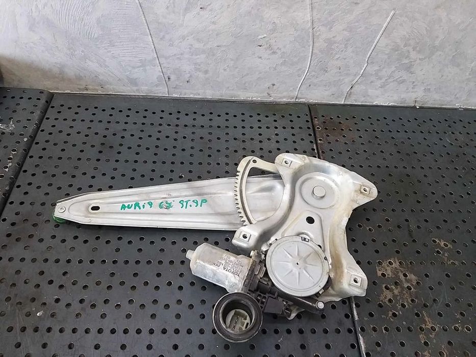Macara motoras stanga spate toyota auris e15 857100d100 973582100