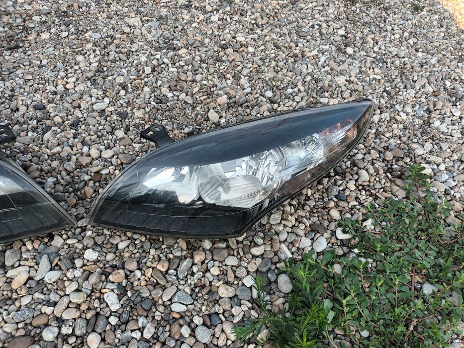 ляв и десен фар за рено меган 3 08 - 13 RENAULT MEGANE III