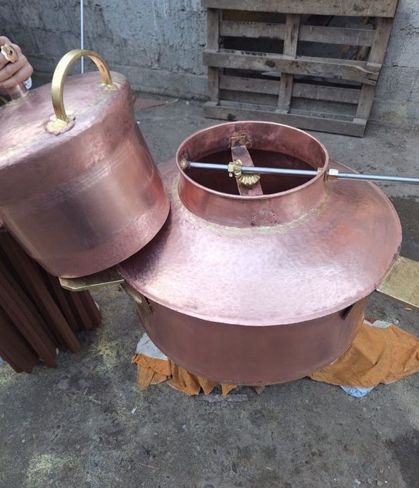 vând cazane de țuică din cupru alimentar