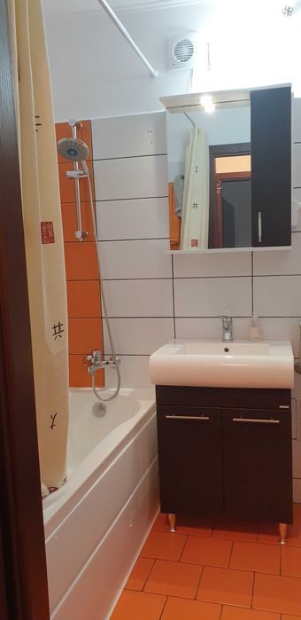 Inchiriere  trei camere  parc Drumul taberei