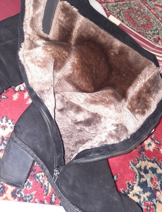 Продам зимние замша натуралка