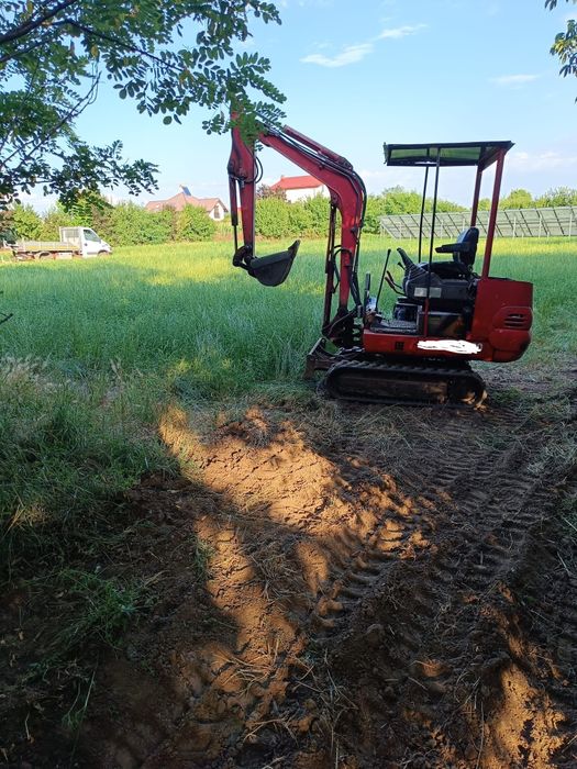 Inchirieri utilaje Bobcat si miniexcavator