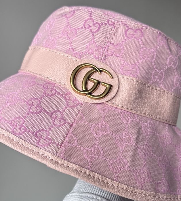 Дамска шапка  Gucci