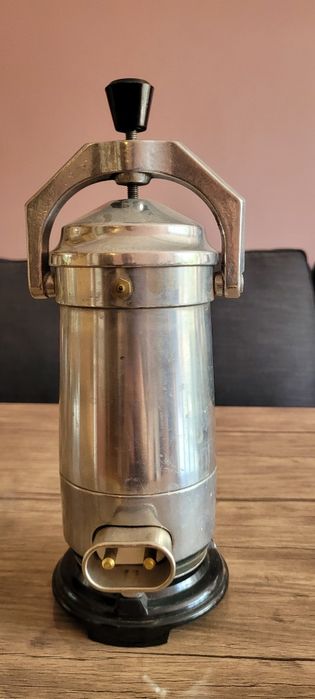 Винтидж еспресо кафемашина