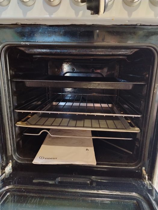 Кухонная плита  indesit