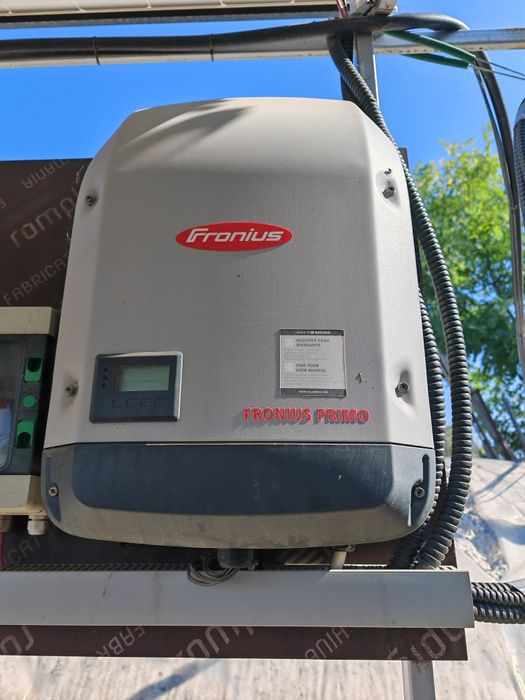Vând invertor FRONIUS 8.2 kw și smart meeter