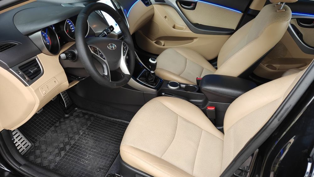 Hyundai Elantra 1.6 mpi 132 cai