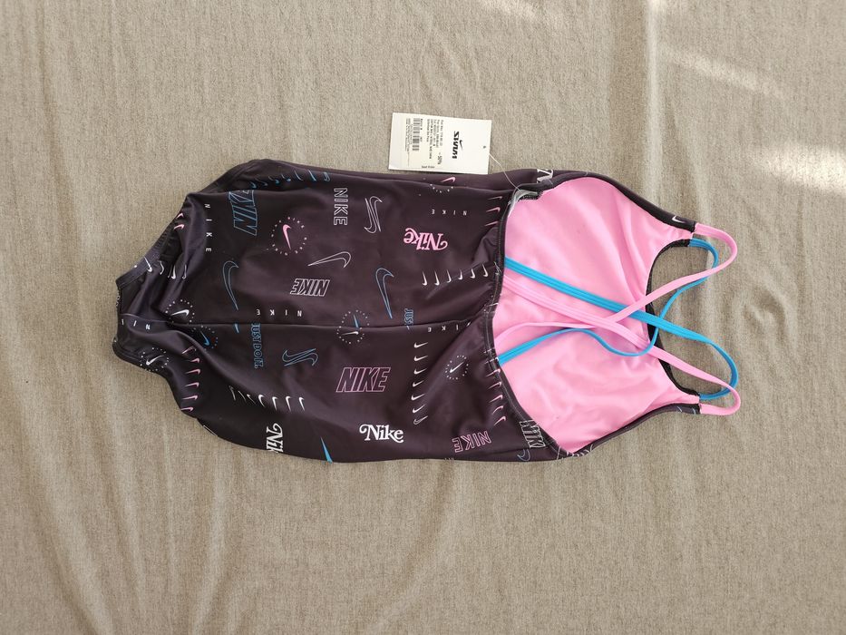 Nike SpiderBack Costum de baie pentru copii
Întreg