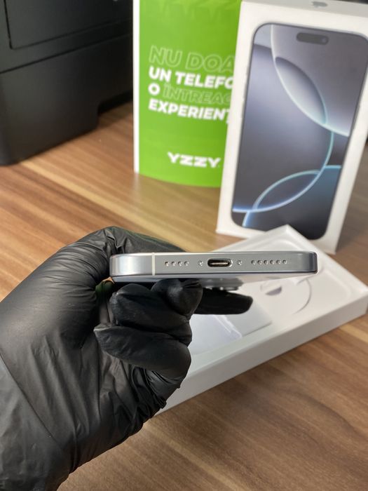 iPhone 16 Pro Max • 256 GB • White Titanium