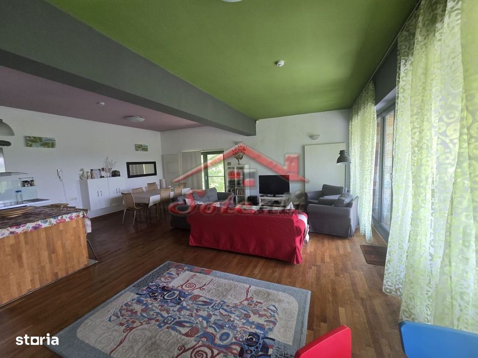 Vila de vanzare in Cornu ( Cornu de Sus) - teren 3300 mp