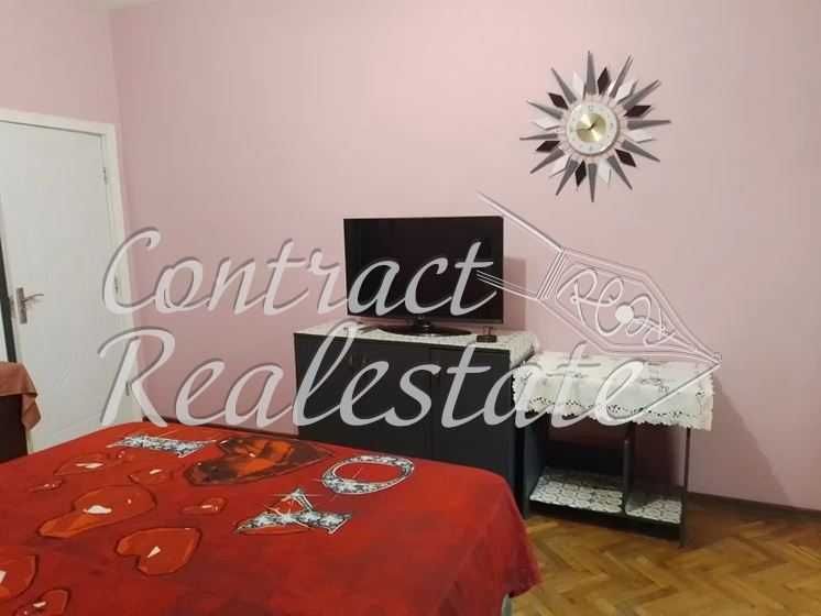 Дава се под наем Тристаен апартамент в Варна, Червен площад - 78 кв.м за 612 € - Снимка #7