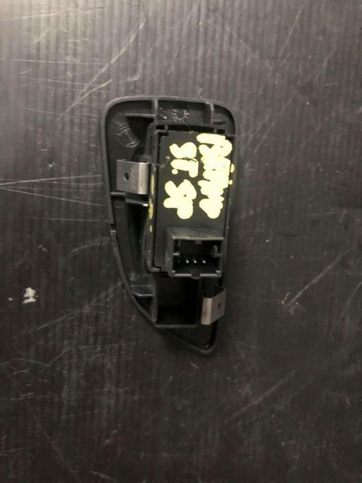 buton geam stanga spate fiat bravo