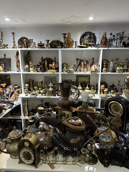 Lot Obiecte de arta, statuete, obiecte vechi anticariat, lichidare sto