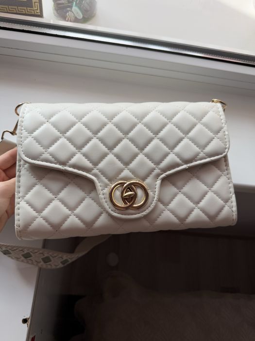 Дамски чанти нови