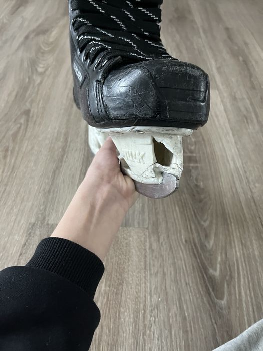 Продам Коньки Bauer 140 Supreme!