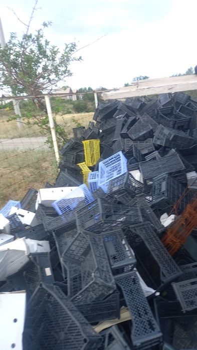 Продам пластмассовые ящики