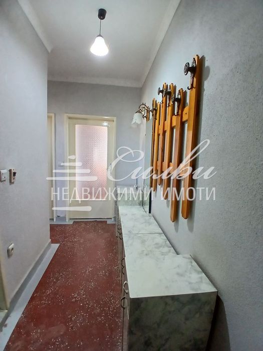 Продава се Двустаен апартамент в Шумен, Тракия - 62 кв.м за 1316 €/кв.м - Снимка #8