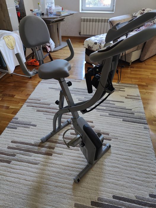 HOMCOM Bicicletă fitness pliabilă 8 niveluri de rezistență magnetică spătar șa reglabilă mânere ergonomice negru argintiu