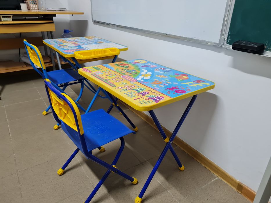 Продаю детский стул и стол. Набор!