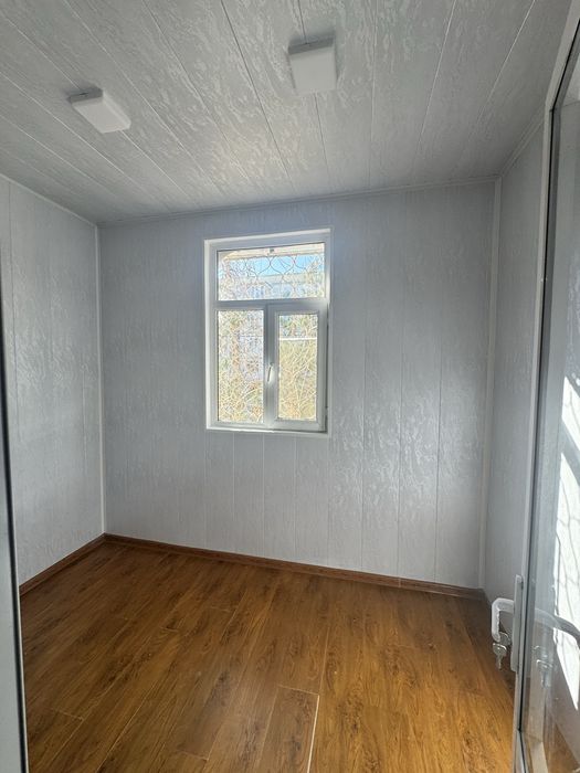 Продаеться 2 комнатная Янгихает Дустлик-1