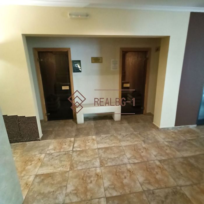 Дава се под наем Заведение в Балчик - 610 кв.м за 3111 € - Снимка #3