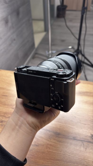 Камера от Sony под маркой zve-10