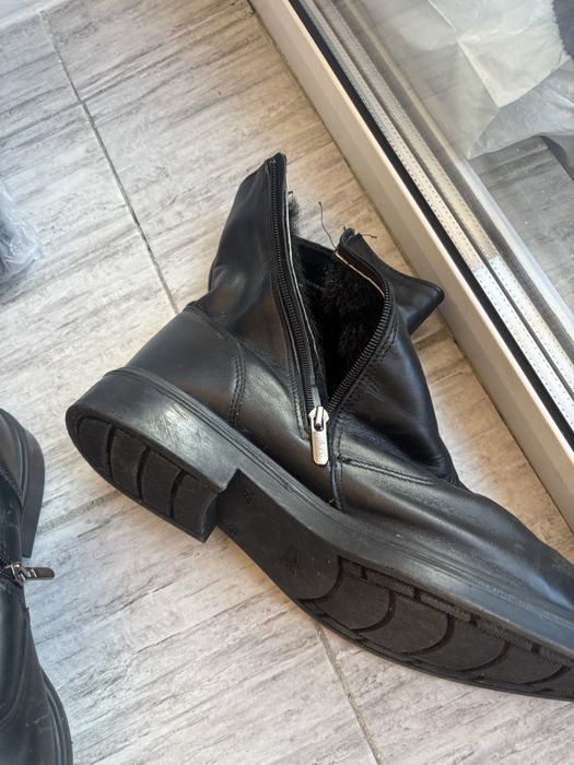 Продам коженые сапожки размер 44